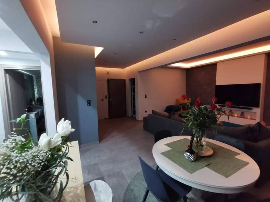 Live Minimal Apartment Athens Exterior photo